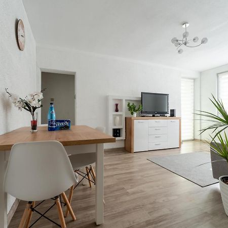Apartament Gold - 2 Osobne Sypialnie Z Balkonem - Spaceapart Jelenia Góra Zewnętrze zdjęcie